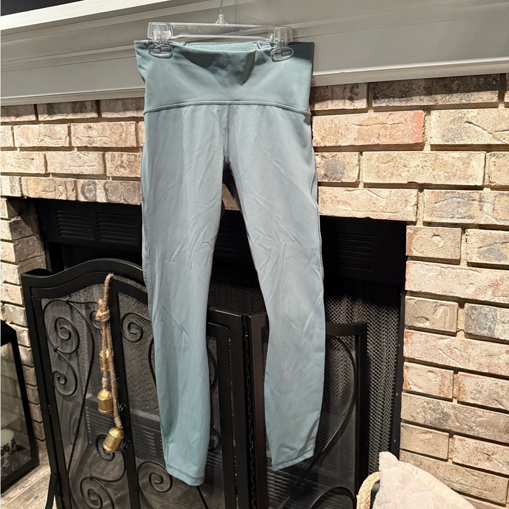 Lululemon leggings, sage, size 6, EUC